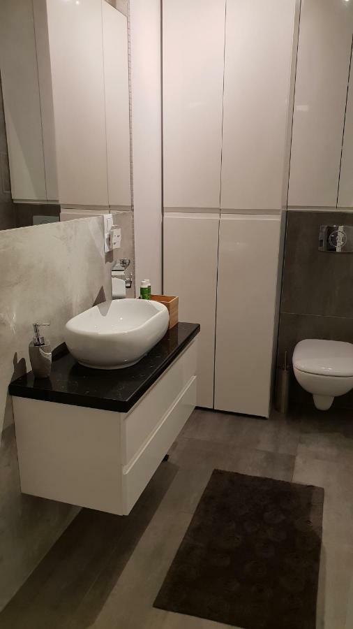 Apartament Nad Odra Z Tarasem Βρότσλαβ Εξωτερικό φωτογραφία